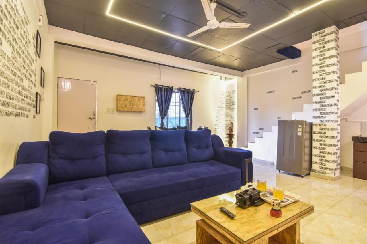 Black Stone Villa Karli Exterior photo
